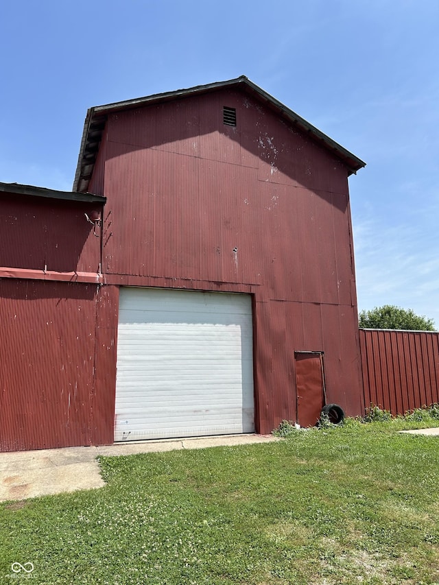 6475 N 300 E, Whiteland, IN 46184