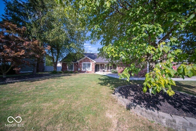 2259 Willow Lake Dr, Greenwood, IN 46143 - view of front of property featuring a front lawn