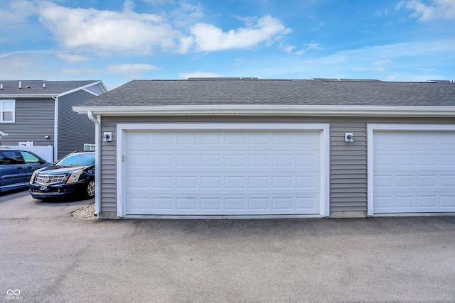 3588 Thomas Jefferson St, Westfield, IN 46074 - view of garage