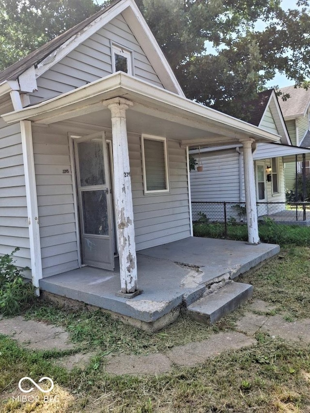 2245 Union St, Indianapolis, IN 46225 - entrance to property with covered porch