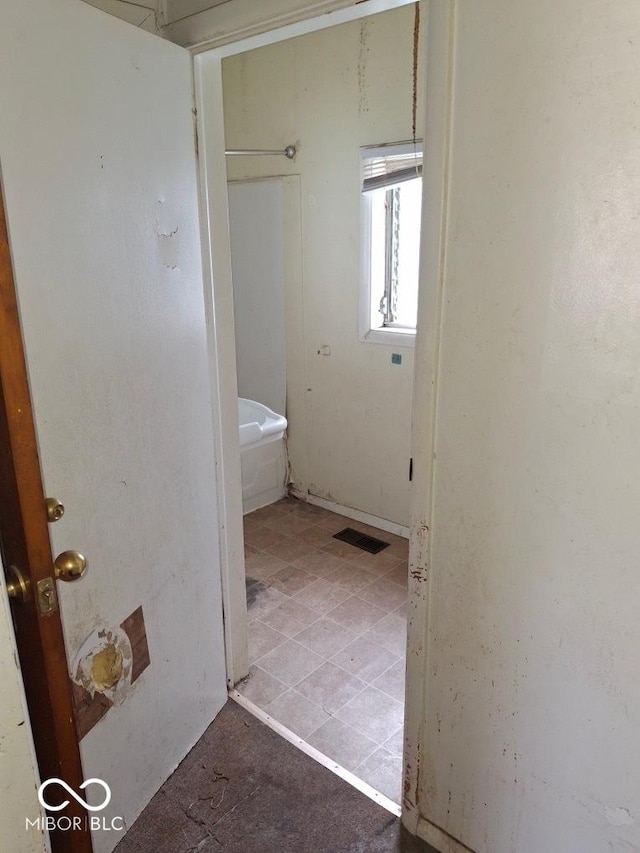 2245 Union St, Indianapolis, IN 46225 - view of bathroom