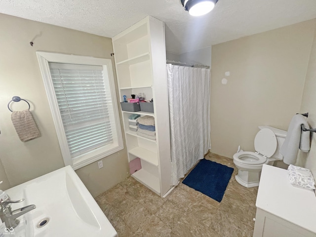 1446 W State Highway 46, Spencer, IN 47460 - bathroom featuring a shower with curtain, a textured ceiling, and vanity