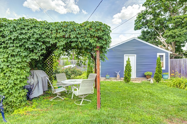 1810 Calhoun St, Indianapolis, IN 46203 - view of yard with an outdoor structure