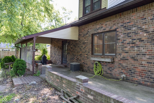 602 Valley Dr, Crawfordsville, IN 47933 - view of patio / terrace