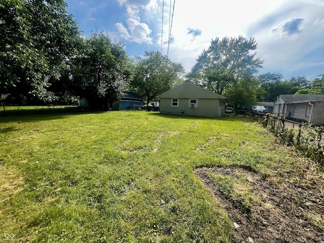 3525 Luewan Ct, Indianapolis, IN 46235 - view of yard