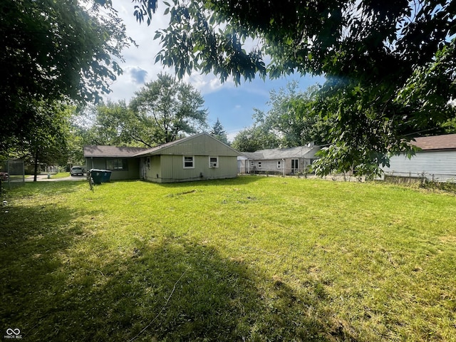 3525 Luewan Ct, Indianapolis, IN 46235 - view of grassy yard