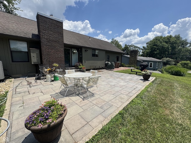 1220 Countryside Ln, Columbus, IN 47201 - view of patio