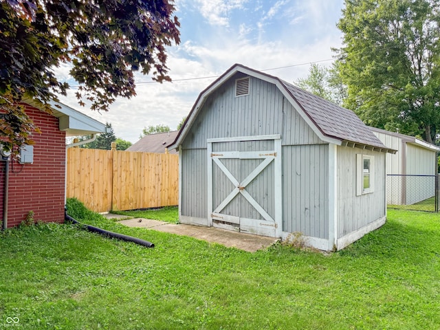 8883 W Hilltop Ln, Elwood, IN 46036 - view of barn