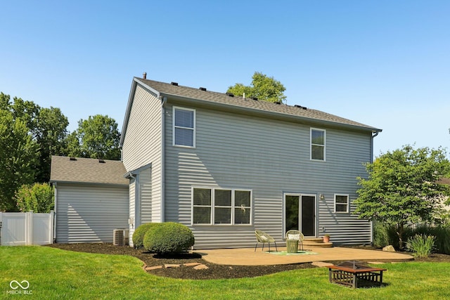 10792 Sawgrass Dr, Fishers, IN 46037 - rear view of property with a patio area