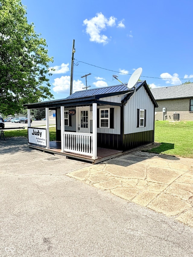 221 E Pat Rady Way, Bainbridge, IN 46105