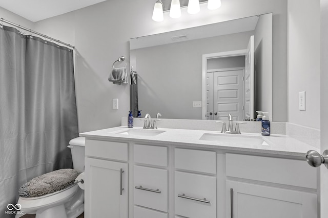 9978 Trafford Ct, Mccordsville, IN 46055 - full bath featuring double vanity and a shower with shower curtain