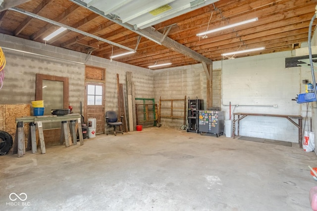 9665 N County Rd 250 E, Frankfort, IN 46041 - view of garage