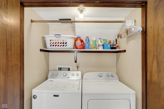 8413 Slippery Elm Ct, Indianapolis, IN 46227 - washroom featuring independent washer and dryer and a textured ceiling