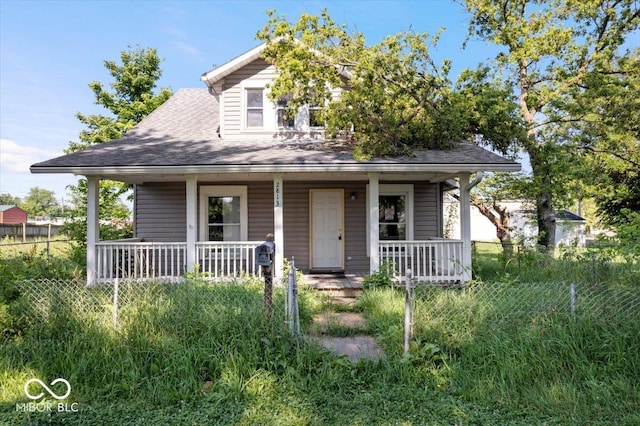 2813 S Monroe St, Muncie, IN 47302 - bungalow-style house with a porch and roof with shingles