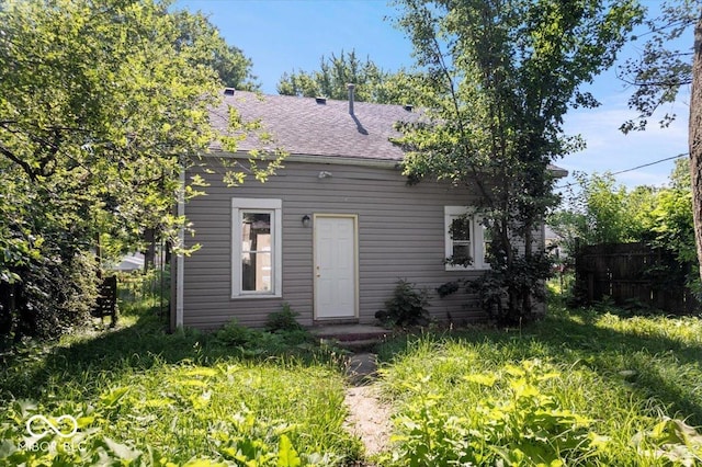 2813 S Monroe St, Muncie, IN 47302 - back of property featuring roof with shingles