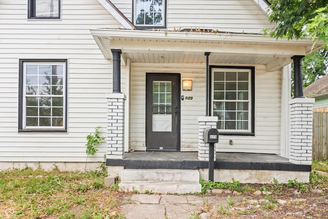 525 N Concord St N, Indianapolis, IN 46222 - entrance to property with a porch