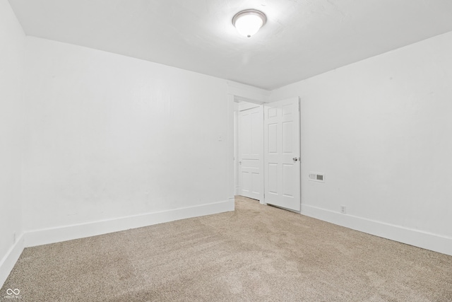 525 N Concord St N, Indianapolis, IN 46222 - empty room with light carpet