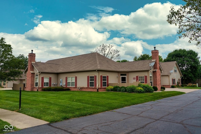 1064 Laurelwood Ln, Greenwood, IN 46142 - photo 1