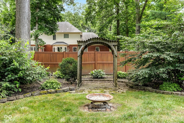 7621 Forest Dr, Fishers, IN 46038 - view of yard