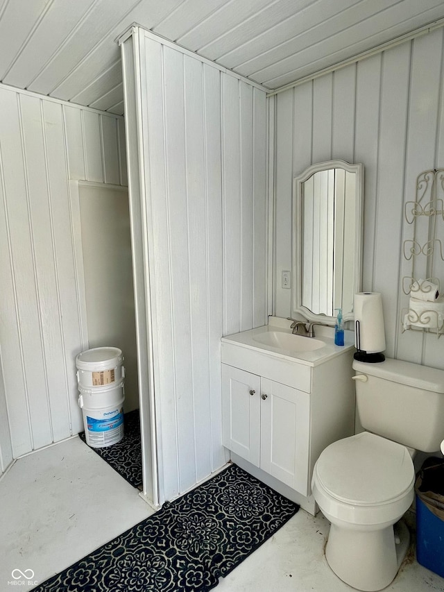 800 Walton Dr, Plainfield, IN 46168 - bathroom with vanity and toilet