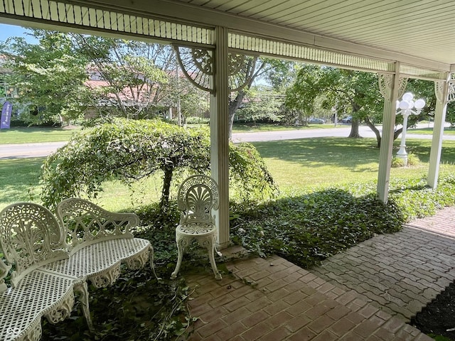 800 Walton Dr, Plainfield, IN 46168 - view of patio / terrace