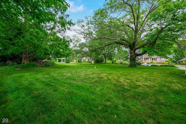 115 Jordan Rd, Indianapolis, IN 46217 - view of grassy yard