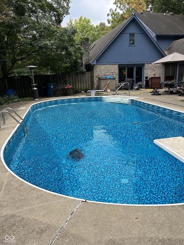 10308 Stormhaven Way, Indianapolis, IN 46256 - view of pool with a diving board and a patio area