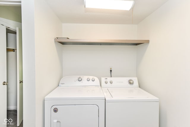 7547 Prairie Lake Dr, Indianapolis, IN 46256 - laundry room with washing machine and clothes dryer