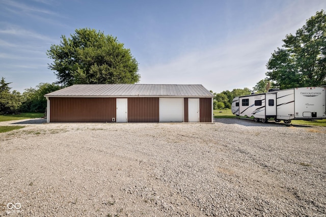 2748 S Meridian Rd, Greenfield, IN 46140 - view of detached garage