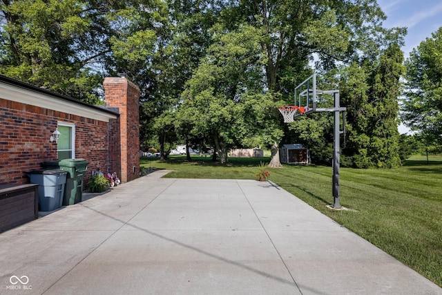 2748 S Meridian Rd, Greenfield, IN 46140 - view of patio / terrace