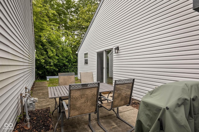 9751 Roxbury Dr, Fishers, IN 46038 - deck featuring outdoor dining area and area for grilling