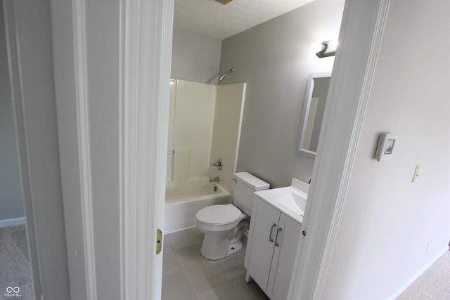 12221 Tallowtree Ct, Indianapolis, IN 46236 - full bathroom with vanity and washtub / shower combination