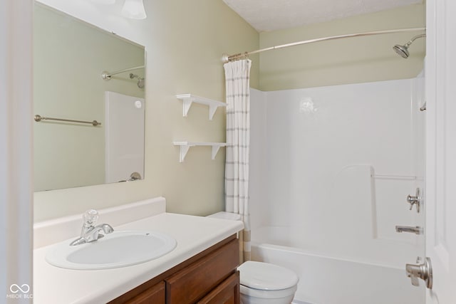 14098 Mimosa Ct, Fishers, IN 46038 - full bathroom with vanity and shower / bath combination with curtain