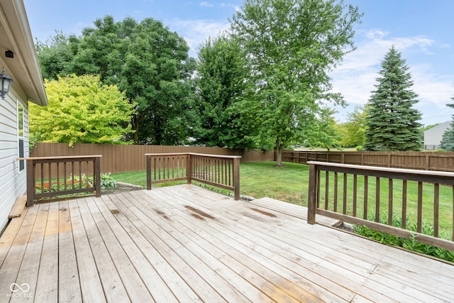 14098 Mimosa Ct, Fishers, IN 46038 - wooden terrace featuring a fenced backyard
