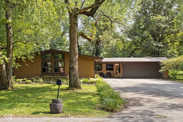 885 E 83rd St, Indianapolis, IN 46240 - photo 1
