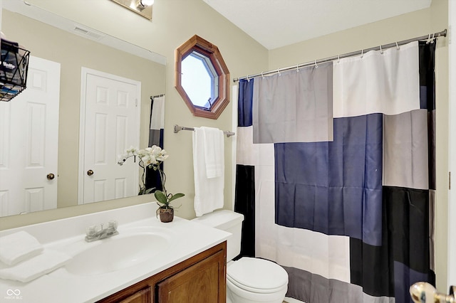 6417 Meadowpond Way, Indianapolis, IN 46235 - full bathroom with vanity and a shower with curtain