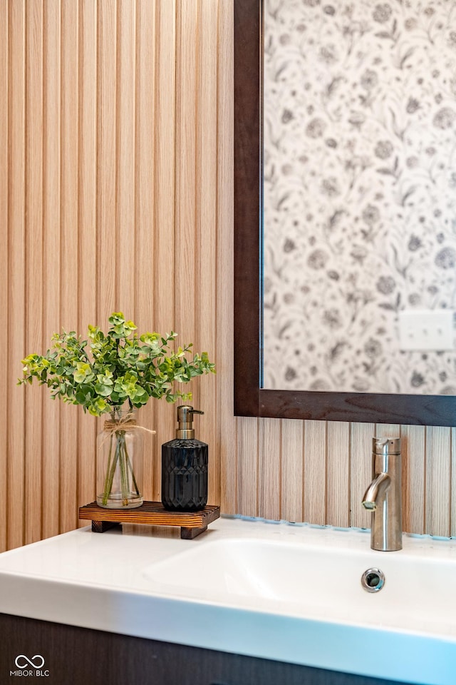12854 Longleaf Ln, Fishers, IN 46038 - bathroom with vanity