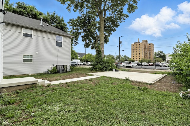 3455 N Illinois St, Indianapolis, IN 46208 - view of green lawn