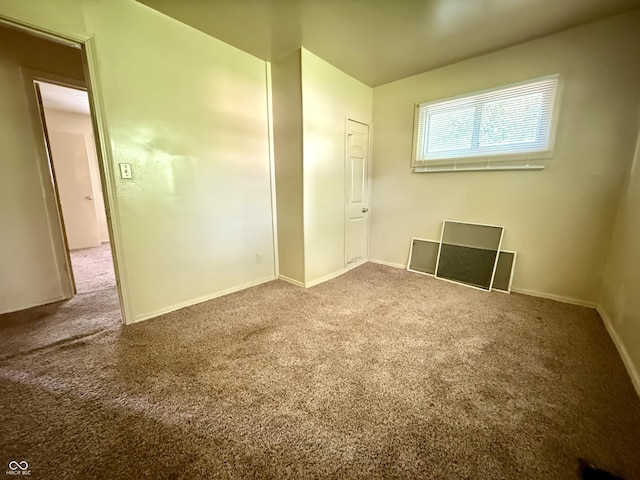 3034 E 35th St, Indianapolis, IN 46218 - unfurnished room featuring carpet flooring