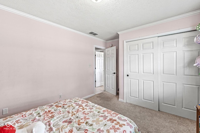 577 Austrian Way, Avon, IN 46123 - carpeted bedroom featuring a closet, crown molding, and a textured ceiling