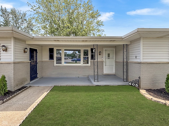 605 S Maple St, Greentown, IN 46936 - photo 2