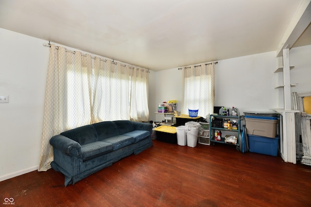 8921 E 21st St, Indianapolis, IN 46219 - living area featuring wood finished floors and baseboards