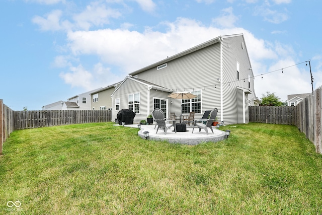 6819 Park Grove Blvd, Whitestown, IN 46075 - back of house featuring a patio area and a fenced backyard