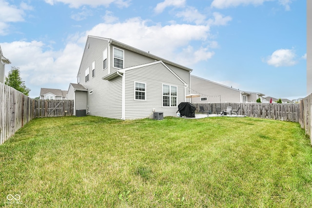 6819 Park Grove Blvd, Whitestown, IN 46075 - rear view of house featuring a patio and a fenced backyard