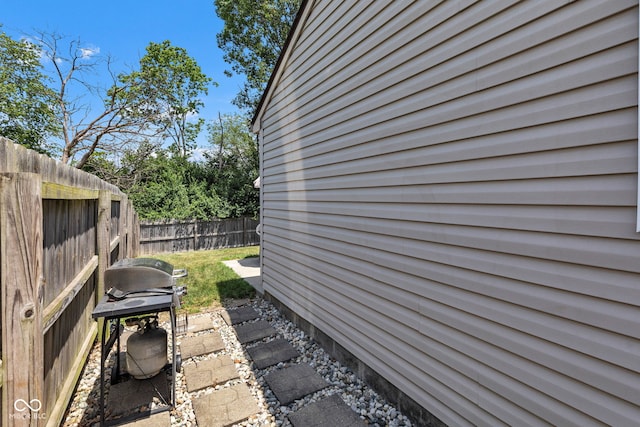 7702 Wood Stream Dr, Indianapolis, IN 46239 - view of side of property with a fenced backyard