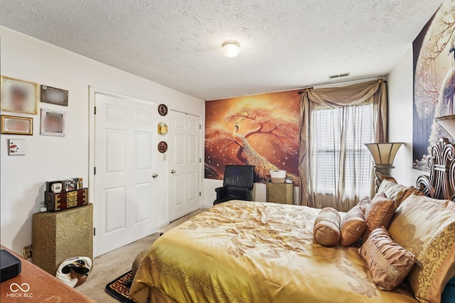 6117 Salanie Pl, Indianapolis, IN 46254 - carpeted bedroom with a textured ceiling