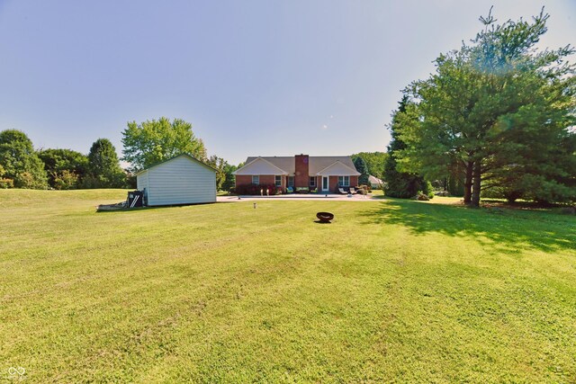 114 Sunrise Ln, Lizton, IN 46149 - view of grassy yard