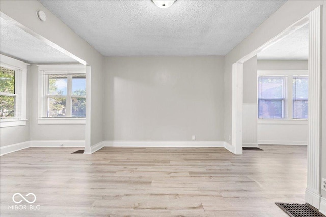 1037 N Temple Ave, Indianapolis, IN 46201 - photo 18