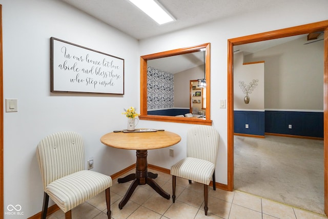 4001 Oakfield Dr, Indianapolis, IN 46237 - sitting room with tile patterned flooring and baseboards