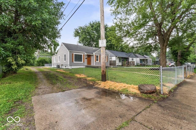 3369 N Chester Ave, Indianapolis, IN 46218 - view of front facade